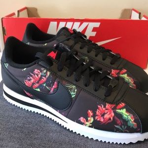 Nike Cortez Basic Floral Casual W8.5 M7